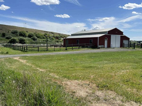 7XX S Armstrong Rd, Pullman, WA 99163