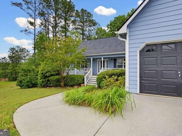 108 Misty Oak Lane, Dallas, GA 30132