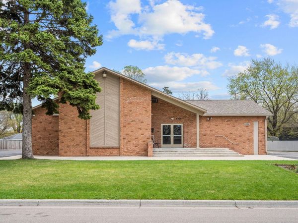 6206 Lilac Drive N, Brooklyn Center, MN 55430