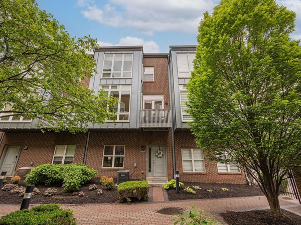 994 S Front Street , Columbus, OH 43206