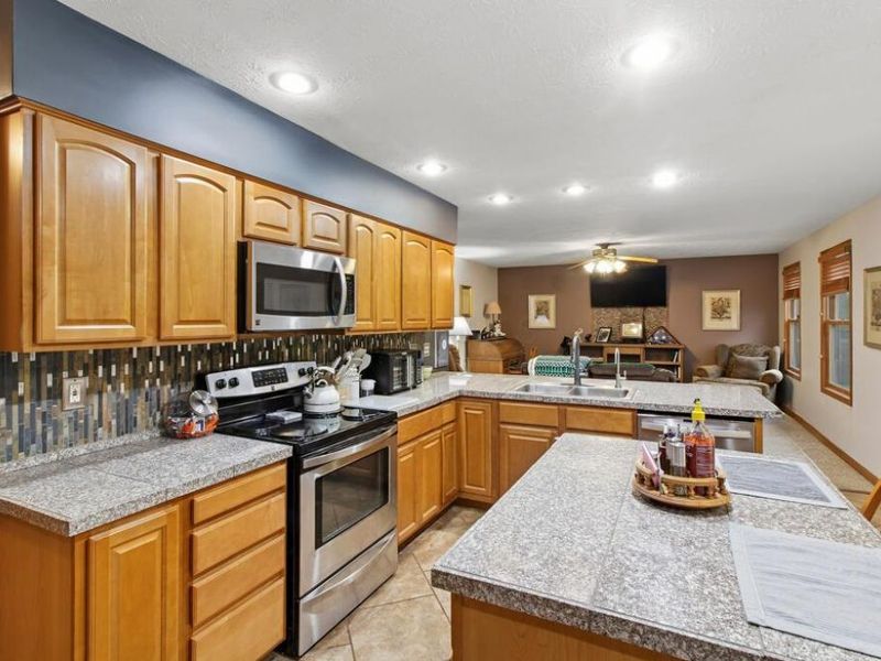 17 Long Court , South Vienna, OH 45369 Photo 12