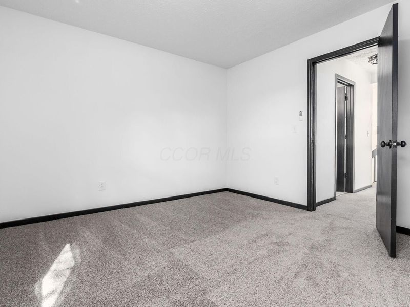 3499 Lindstrom Drive , Columbus, OH 43228 Photo 41