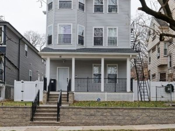 81 N Grove St, East Orange, NJ 07017