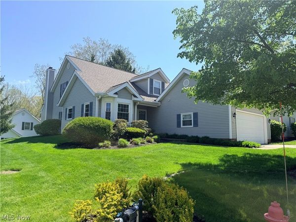 201 Steeplechase, Willoughby Hills, OH 44092