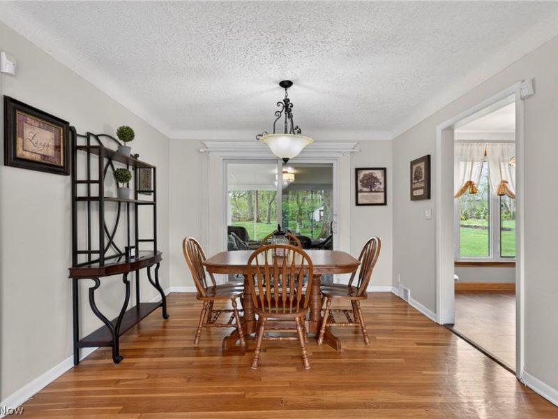 2426 Lander Road, Pepper Pike, OH 44124 Photo 10