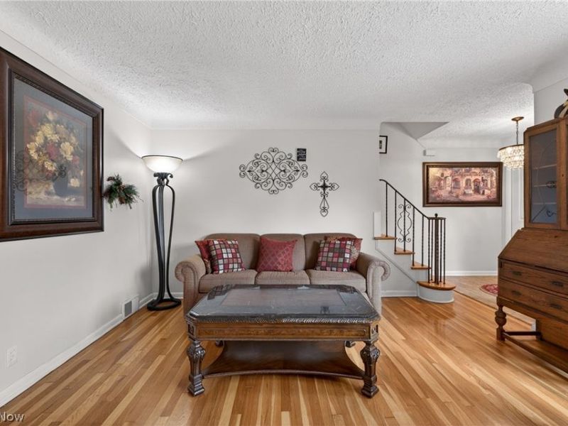 2426 Lander Road, Pepper Pike, OH 44124 Photo 7