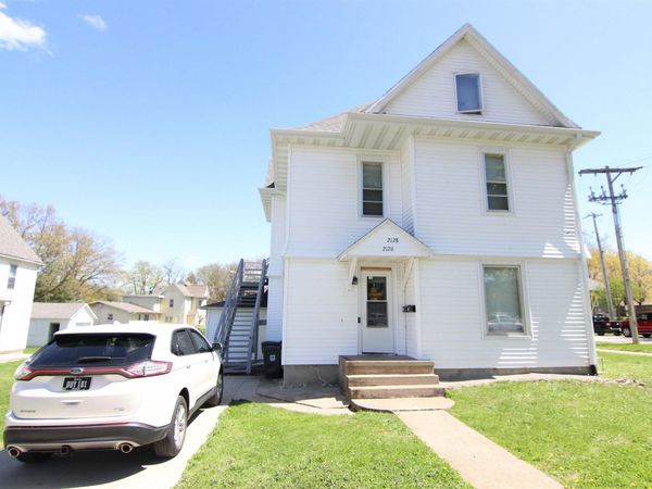 2126-2128 Olive Street, Cedar Falls, IA 50613