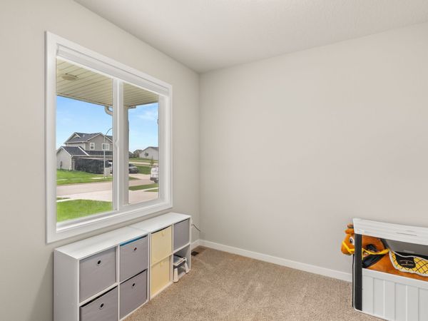 2720 21st Street SW, Altoona, IA 50009
