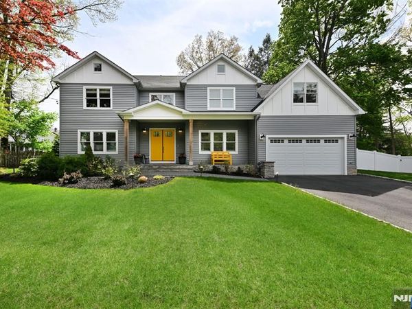 11 Lincoln Avenue, WESTWOOD, NJ 07675