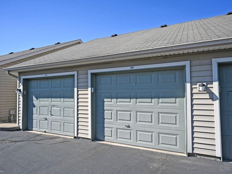 4941 N Arbor Woods Court, Unit 105, Cincinnati, OH 45248 Photo 25