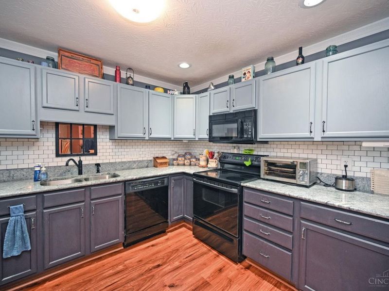 4941 N Arbor Woods Court, Unit 105, Cincinnati, OH 45248 Photo 9