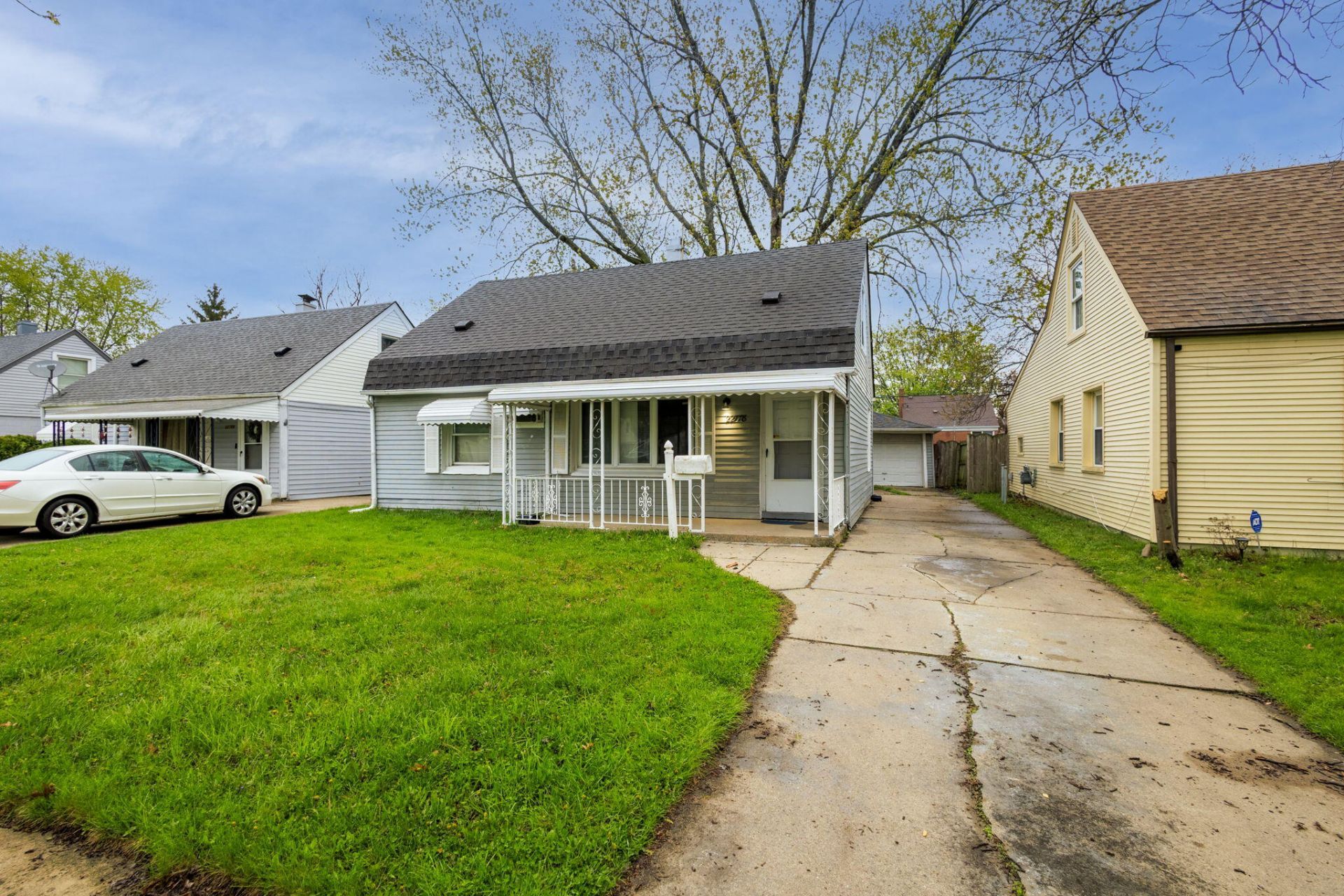 22778 Almond Avenue, Eastpointe, MI 48021 Main Photo