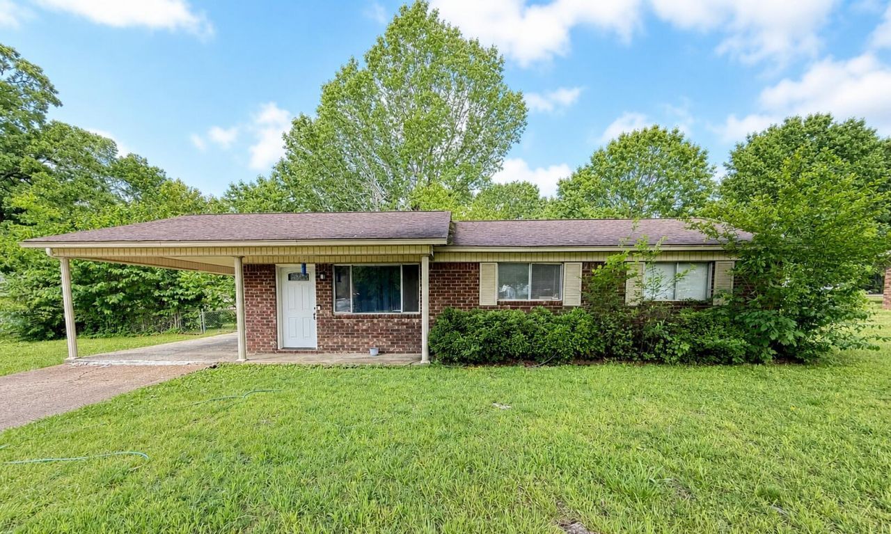 130 Bobbye Lane, Batesville, AR 72501 Main Photo