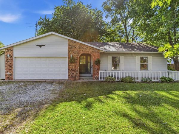 505 S Vine Street, Camargo, IL 61919