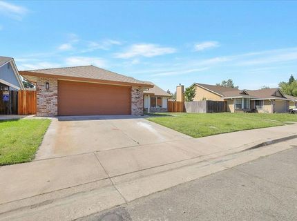 1924 Pebble Beach Dr, Yuba City, CA 95993 Photo