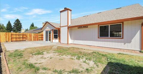 1924 Pebble Beach Dr, Yuba City, CA 95993 Photo