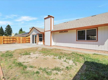 1924 Pebble Beach Dr, Yuba City, CA 95993 Photo