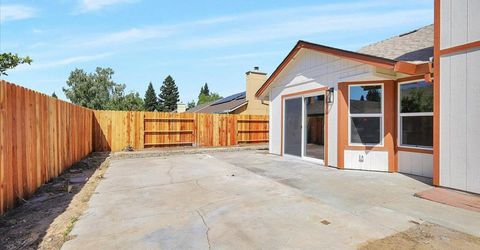 1924 Pebble Beach Dr, Yuba City, CA 95993 Photo
