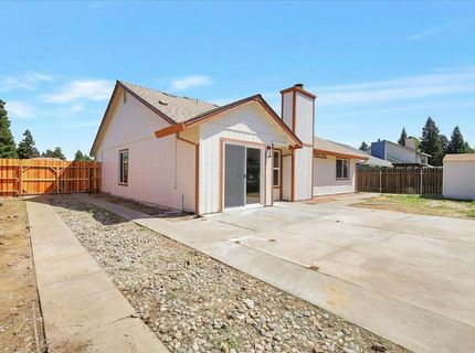 1924 Pebble Beach Dr, Yuba City, CA 95993 Photo