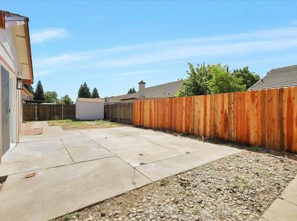 1924 Pebble Beach Dr, Yuba City, CA 95993 Photo