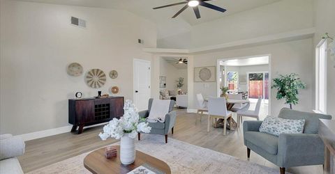 1924 Pebble Beach Dr, Yuba City, CA 95993 Photo