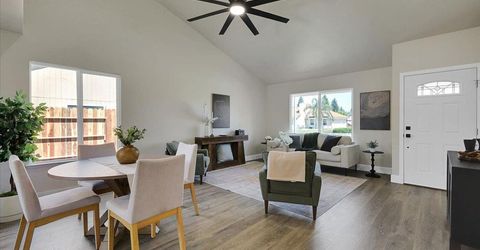 1924 Pebble Beach Dr, Yuba City, CA 95993 Photo