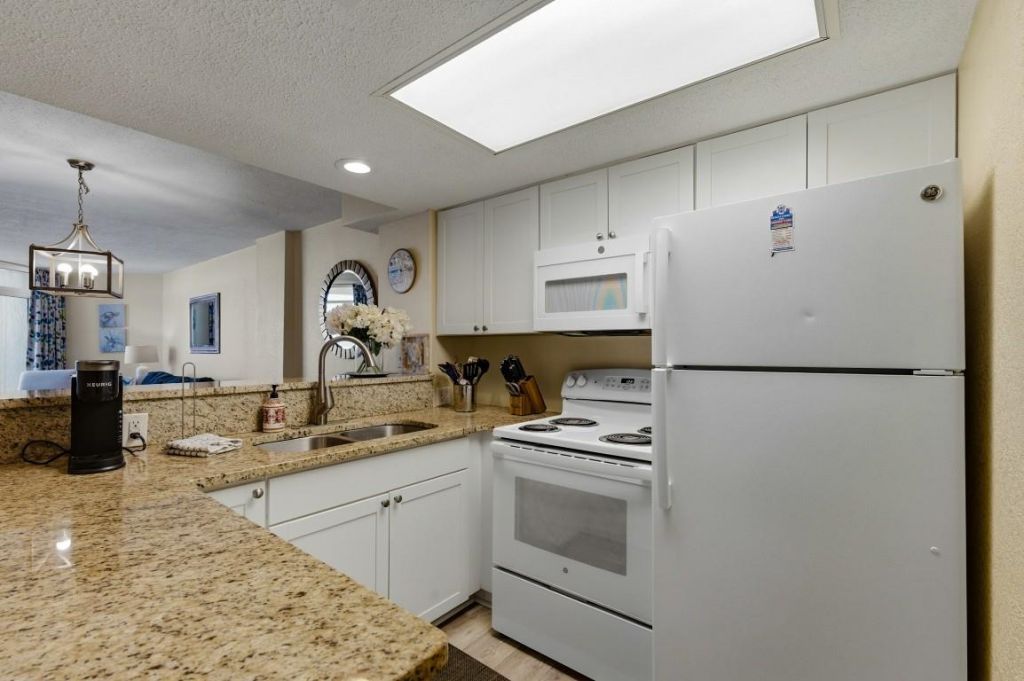 161 Seawatch Dr.  Photo 5