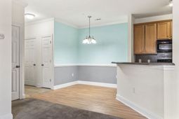 2073 Silvercrest Dr.  photo 4