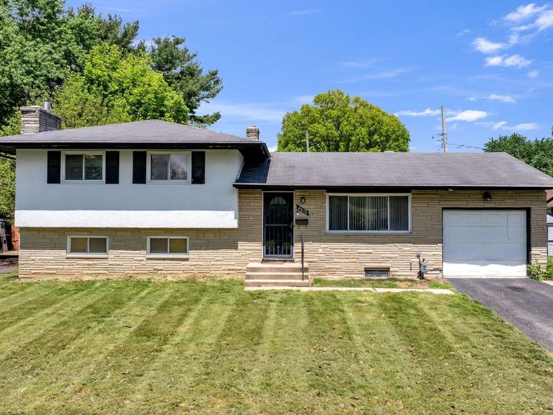 4676 Belfast Drive , Columbus, OH 43227 Photo 2