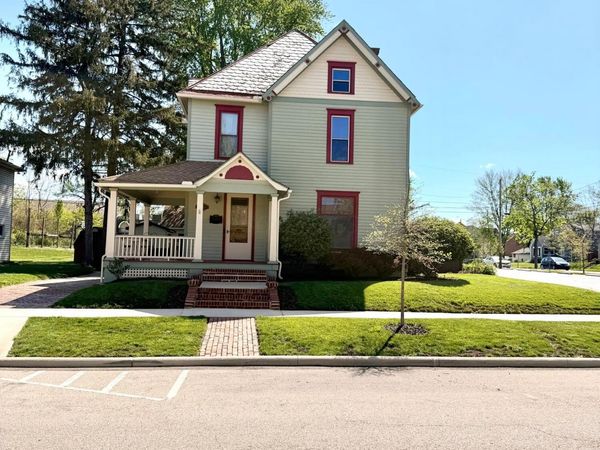 226 S Plum Street , Marysville, OH 43040