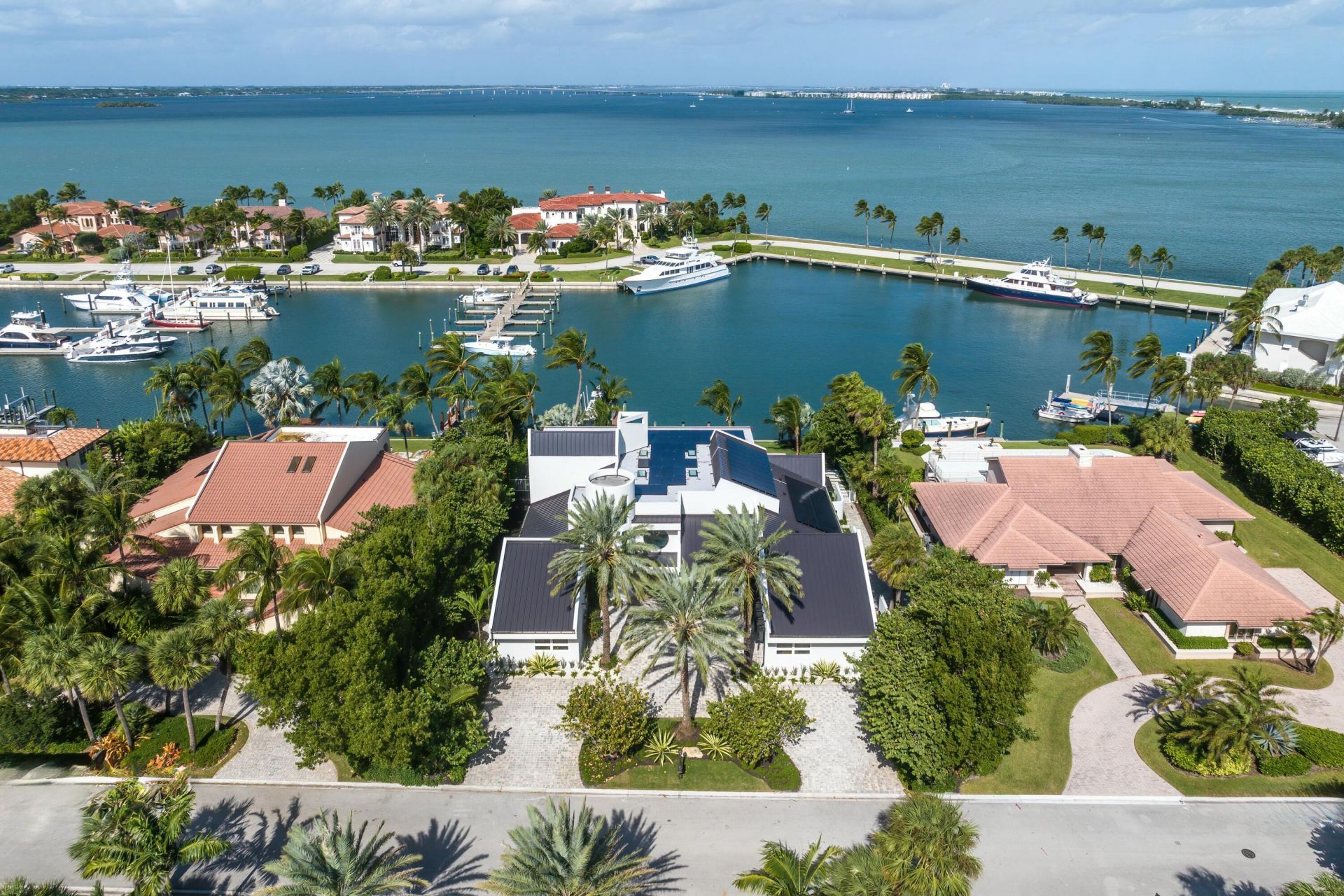 6879 SE South Marina Way, Stuart, FL 34996 Photo