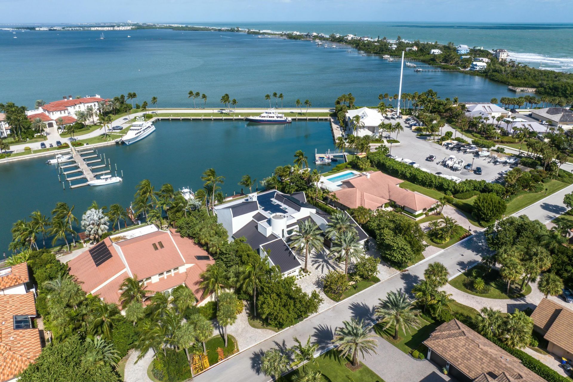 6879 SE South Marina Way, Stuart, FL 34996 Photo