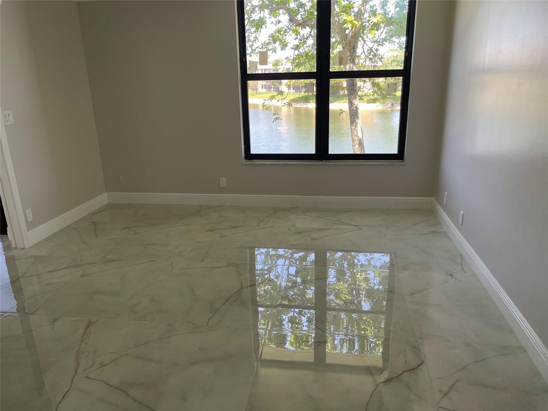 6530 Coral Lake Drive, Unit 306, Margate, FL 33063 Photo