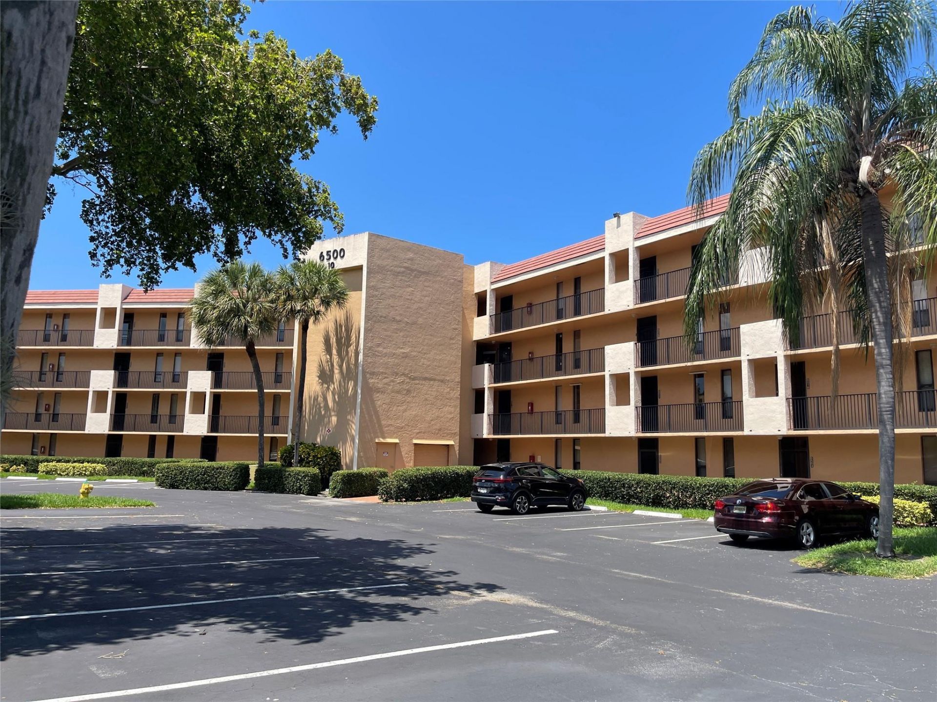 6530 Coral Lake Drive, Unit 306, Margate, FL 33063 Photo