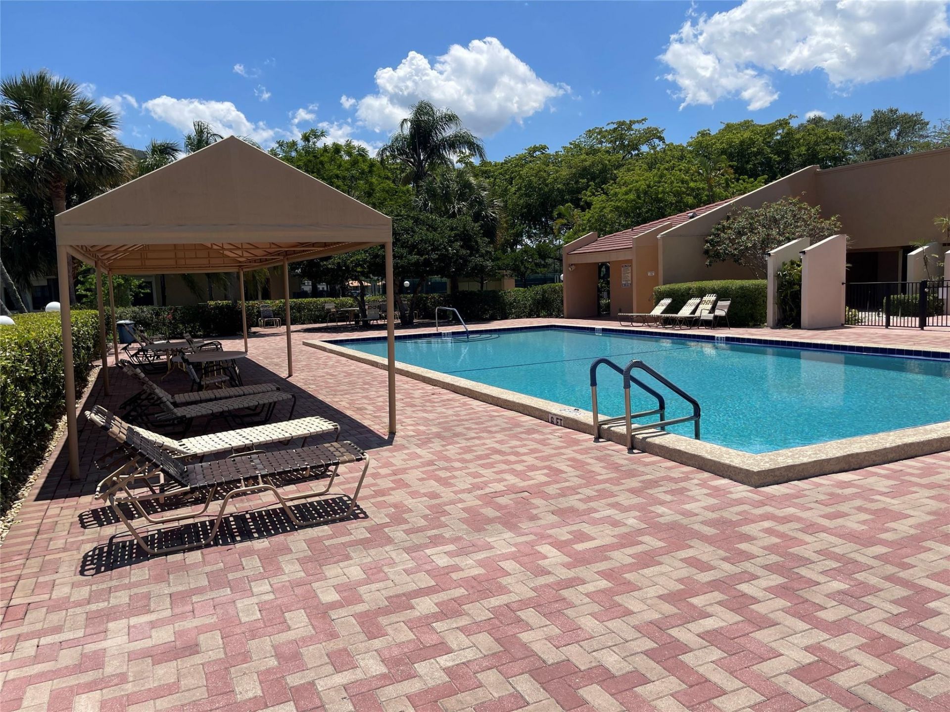 6530 Coral Lake Drive, Unit 306, Margate, FL 33063 Photo
