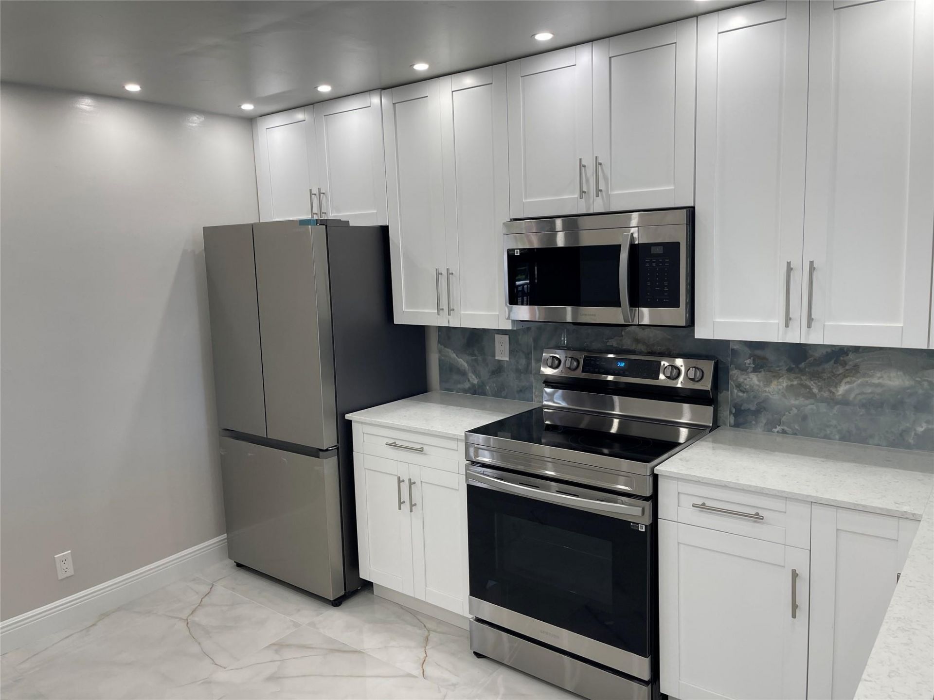 6530 Coral Lake Drive, Unit 306, Margate, FL 33063 Photo