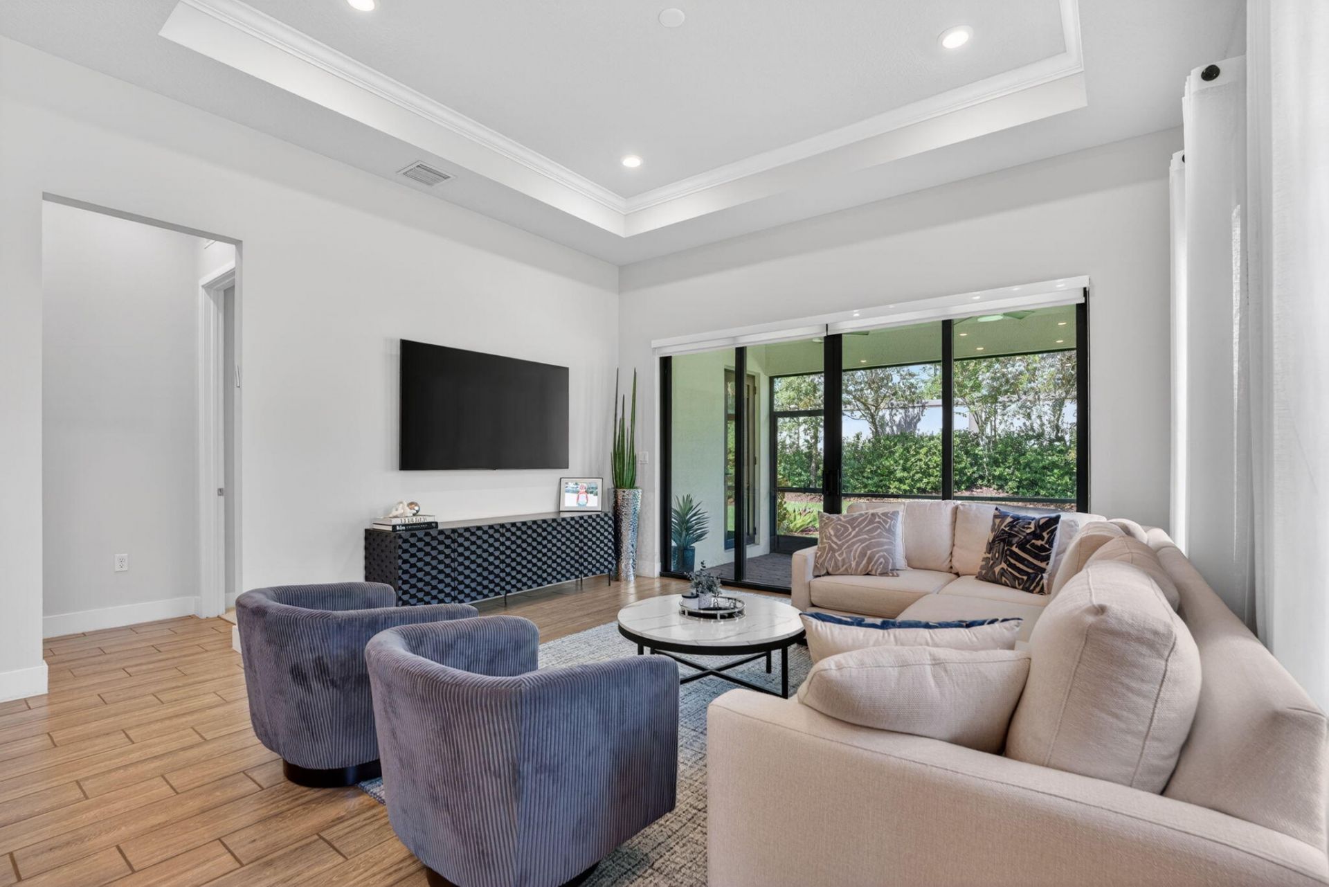 8427 W Blue Spring Drive, Parkland, FL 33067 Photo
