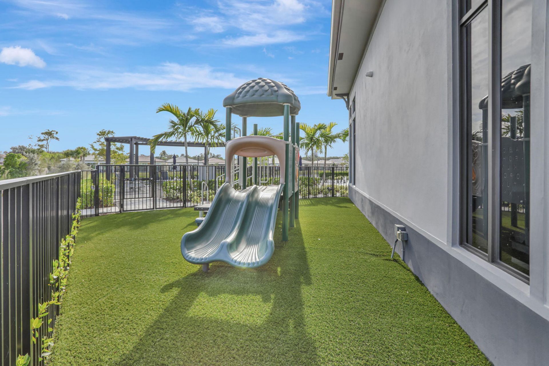 8427 W Blue Spring Drive, Parkland, FL 33067 Photo
