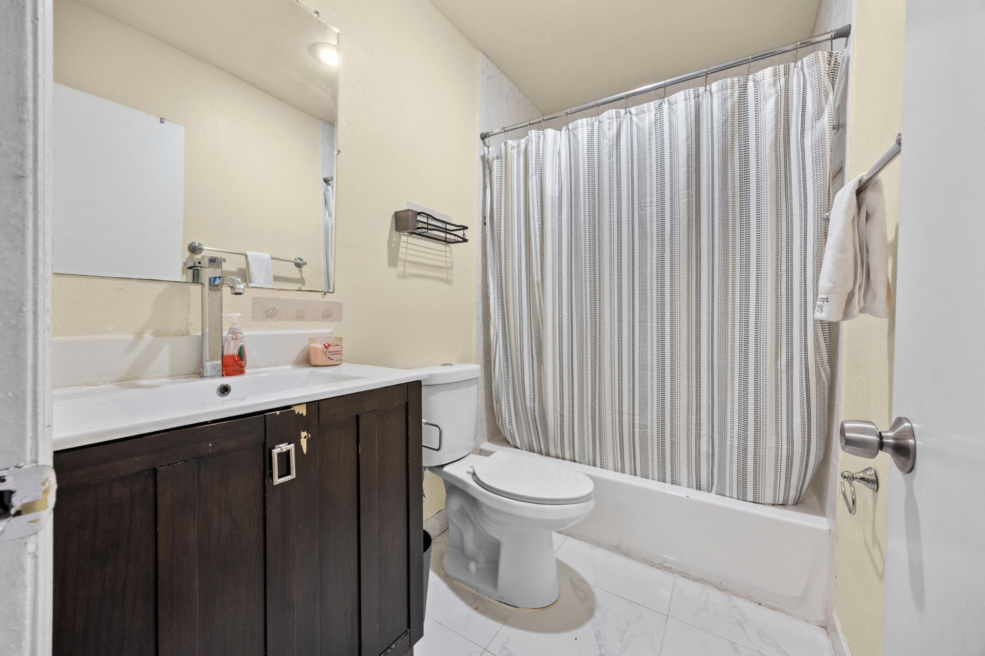 4656 NW 9th Drive, Unit 4656, Plantation, FL 33317 Photo