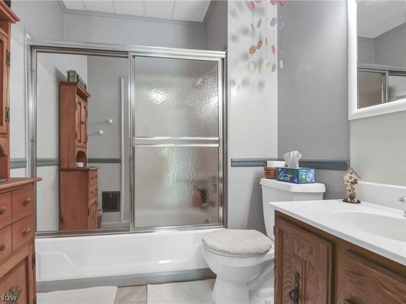 6611 Fleet Avenue , Cleveland, OH 44105 Photo 27
