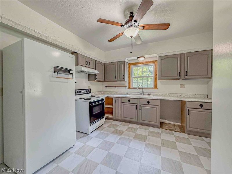 389 High Street, Wadsworth, OH 44281 Photo 13