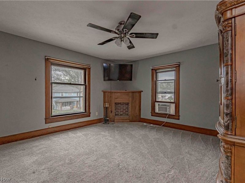 389 High Street , Wadsworth, OH 44281 Photo 15