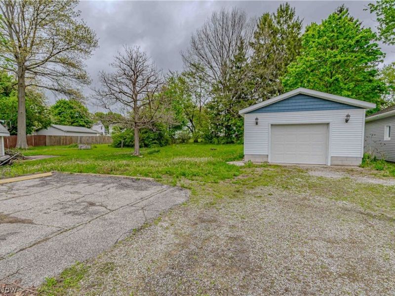 389 High Street, Wadsworth, OH 44281 Photo 20