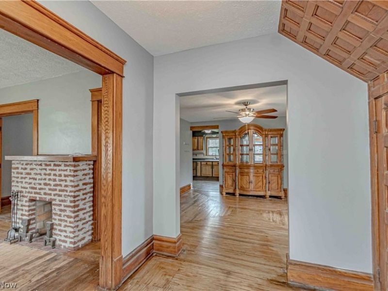 389 High Street , Wadsworth, OH 44281 Photo 6