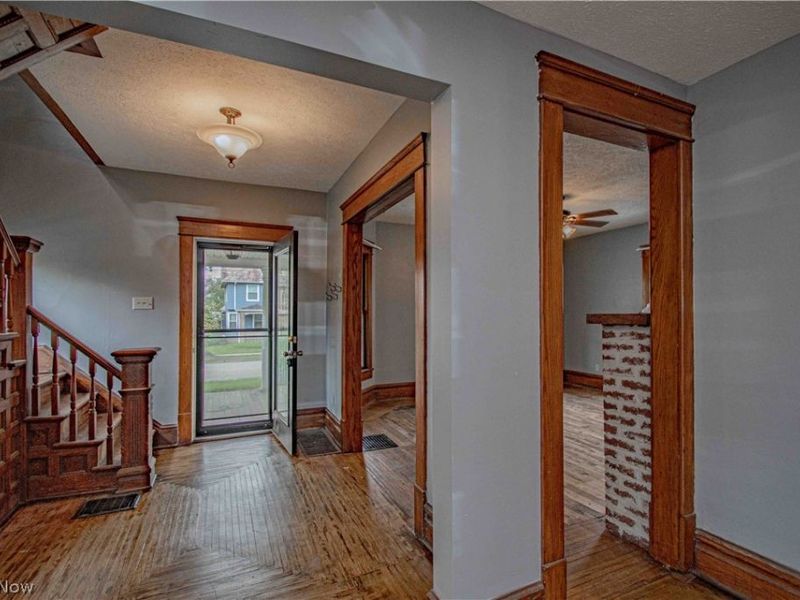 389 High Street , Wadsworth, OH 44281 Photo 7