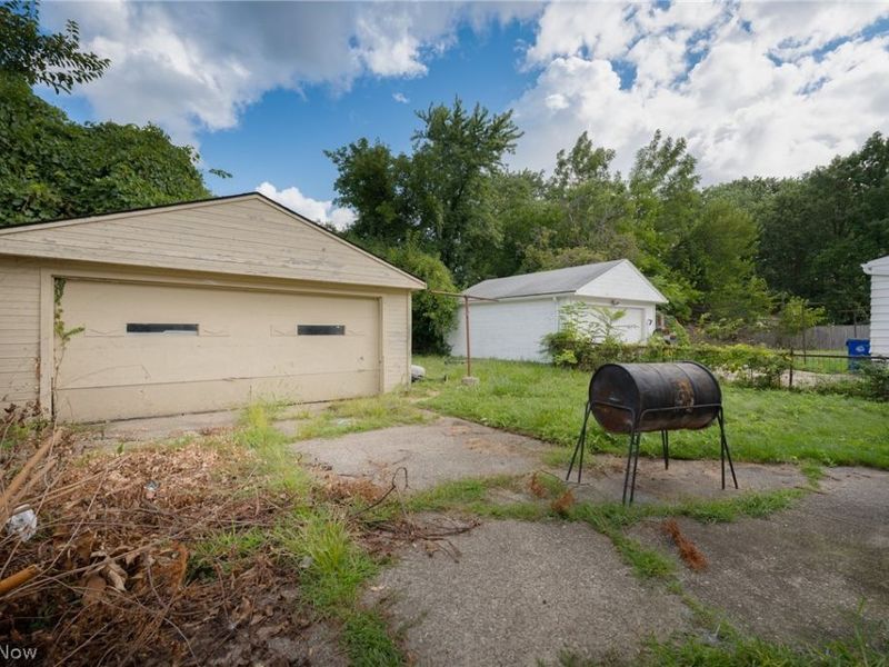 14405 Hale Avenue , Cleveland, OH 44110 Photo 11