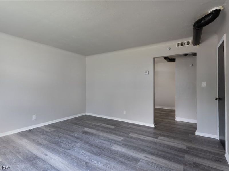14405 Hale Avenue , Cleveland, OH 44110 Photo 4