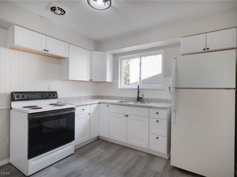 14405 Hale Avenue , Cleveland, OH 44110 Photo 6