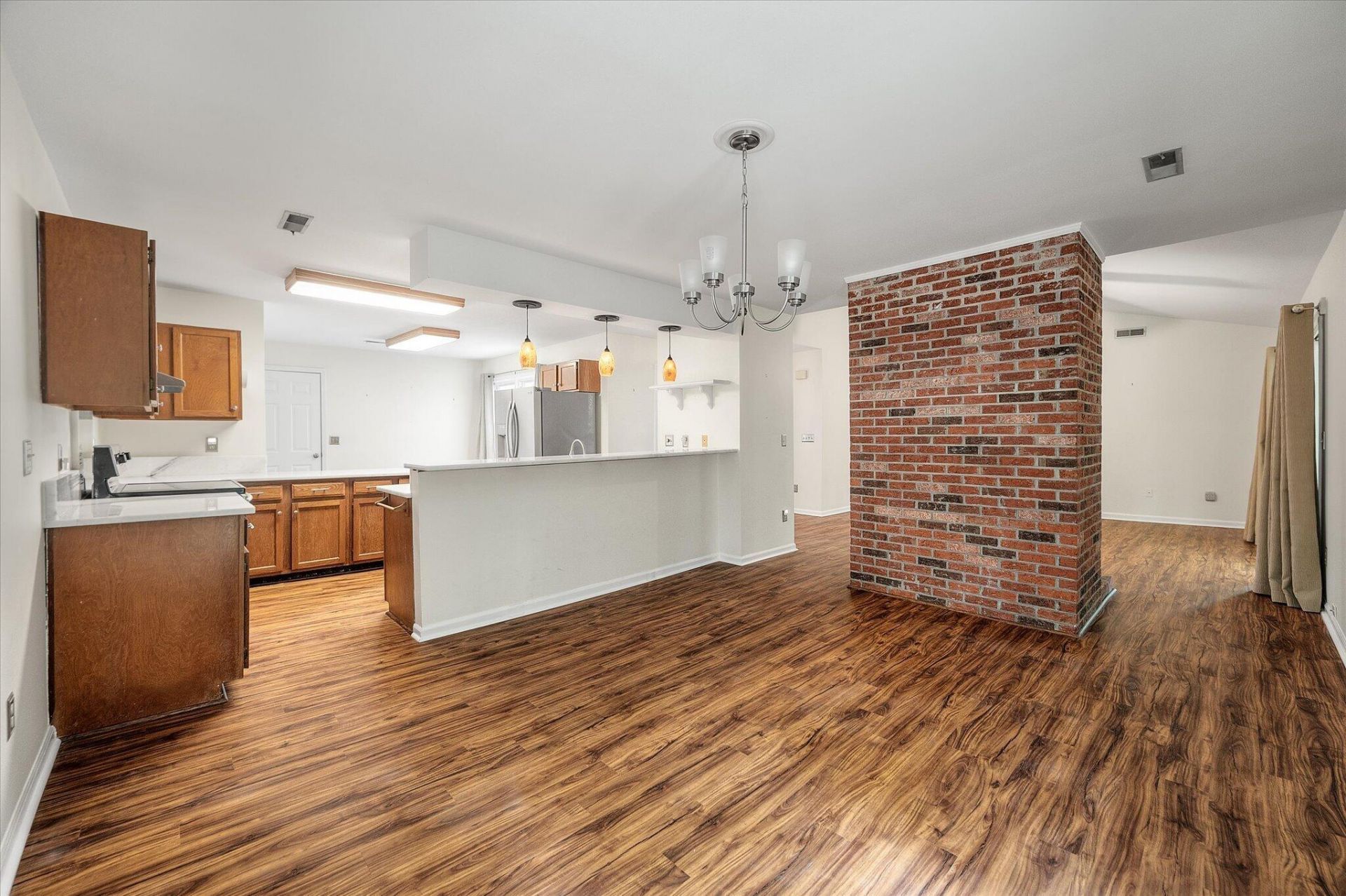 121 Hamlet Road Photo 11