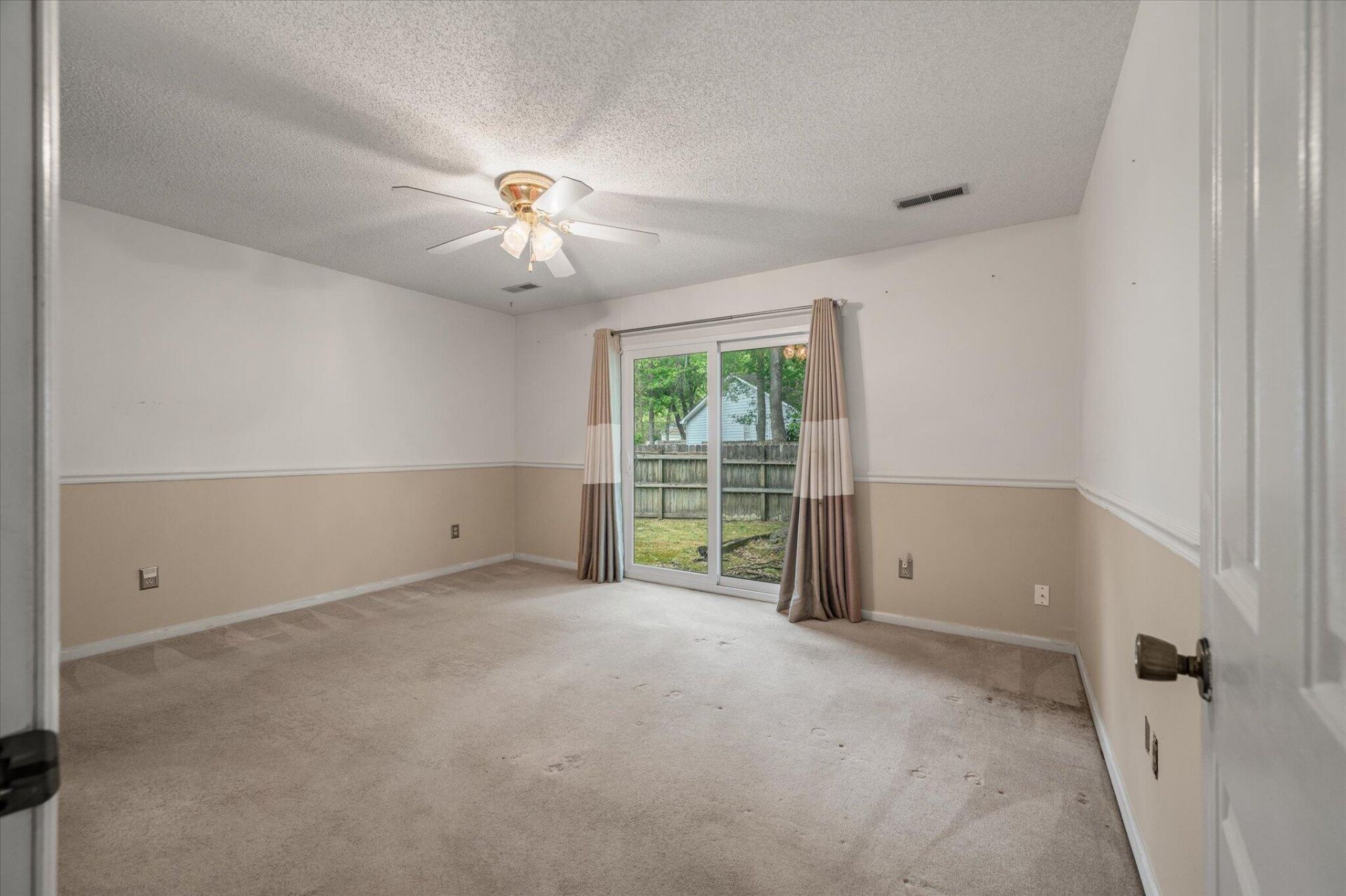 121 Hamlet Road Photo 22
